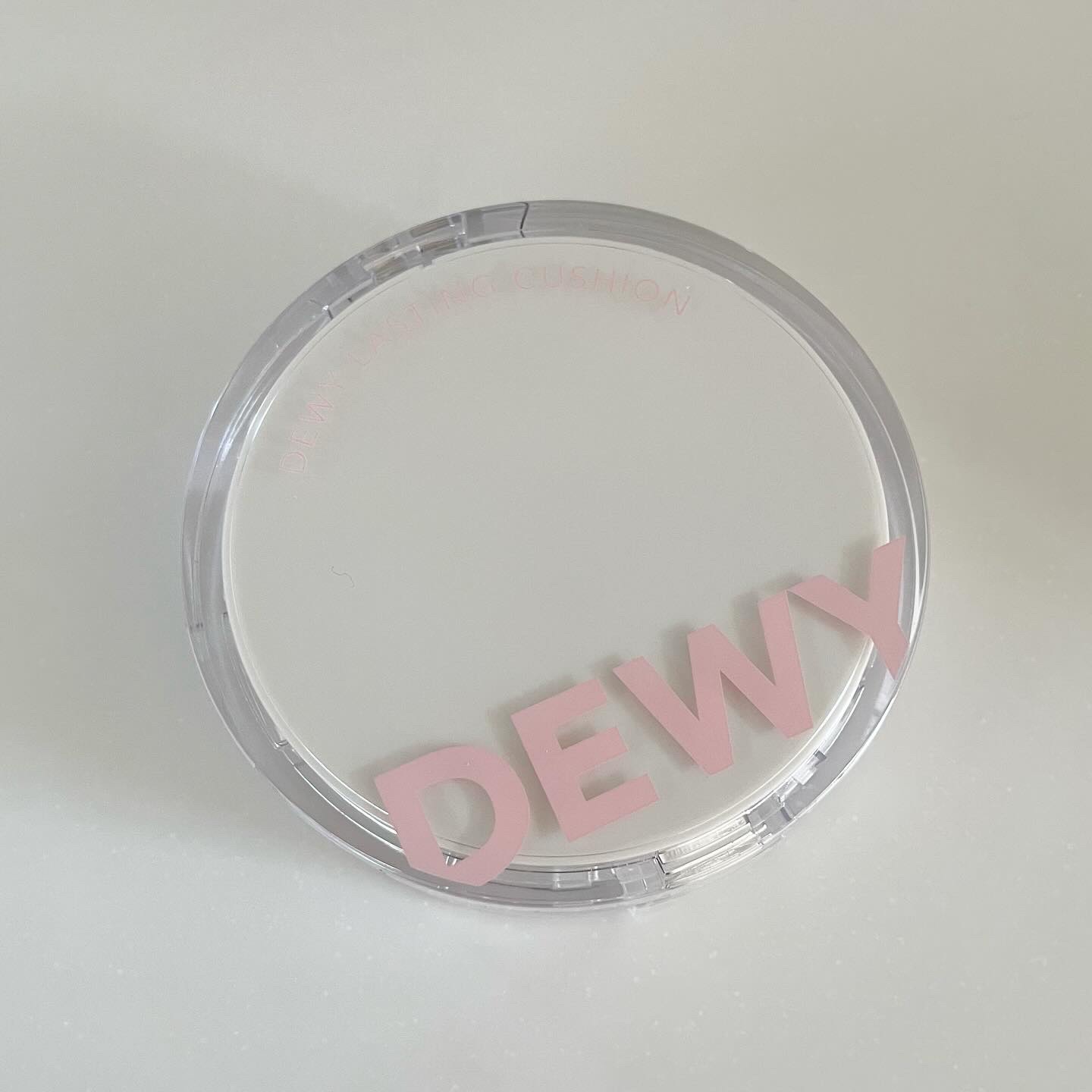 デューイーラスティングクッション/THE FACE SHOP/クッションファンデーションを使ったクチコミ（1枚目）