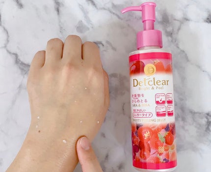 DETクリア ブライト&ピール ピーリングジェリー <ミックスベリーの香り>/Detclear/ピーリングを使ったクチコミ(5枚目)
