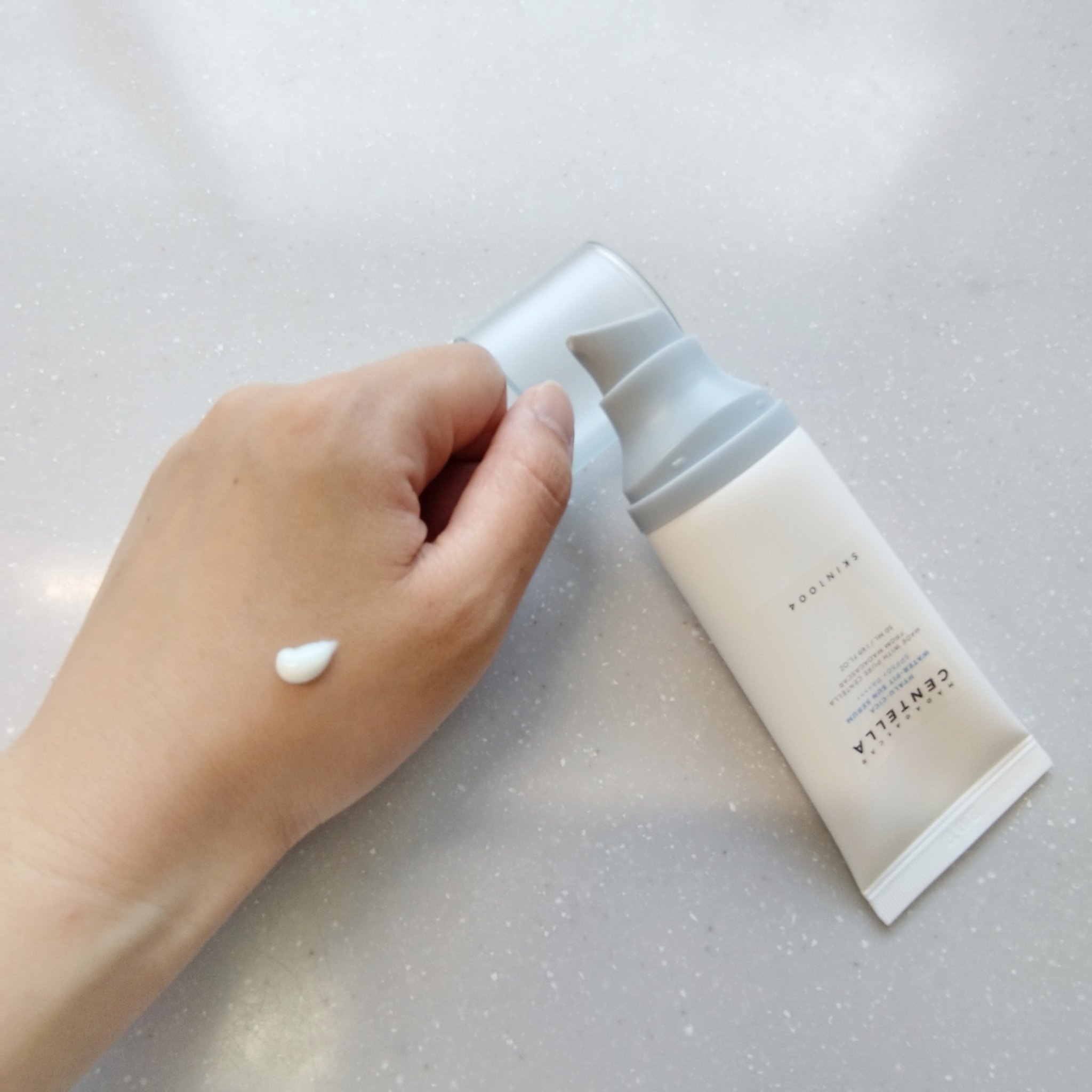 ヒアルーシカ ウォーターフィット サンセラム/SKIN1004/日焼け止めローションを使ったクチコミ（2枚目）