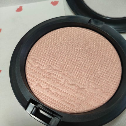 エクストラ ディメンション スキンフィニッシュ/M・A・C/プレストパウダーを使ったクチコミ(2枚目)