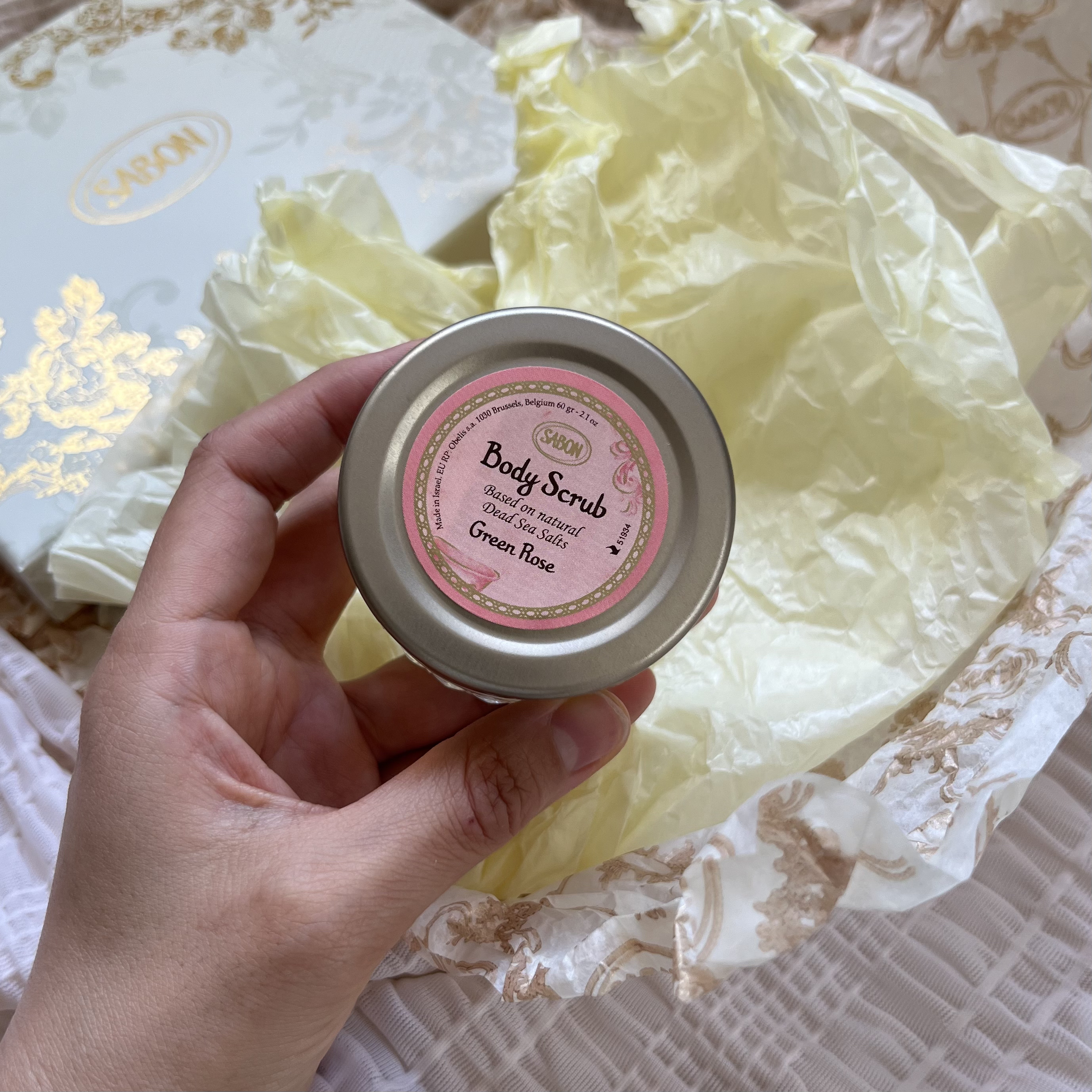 ボディスクラブ グリーン・ローズ グリーン・ローズ 320g/SABON/ボディスクラブを使ったクチコミ（1枚目）