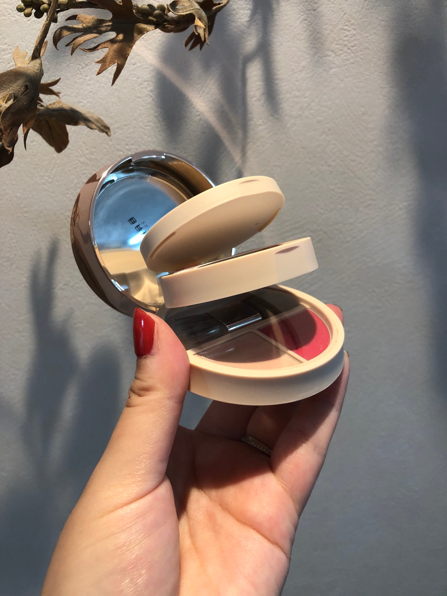 パウダリーファンデーション オーセンティックウーマン ロングステイ サテンヴェール/ブリリアージュ/パウダーファンデーションを使ったクチコミ(2枚目)