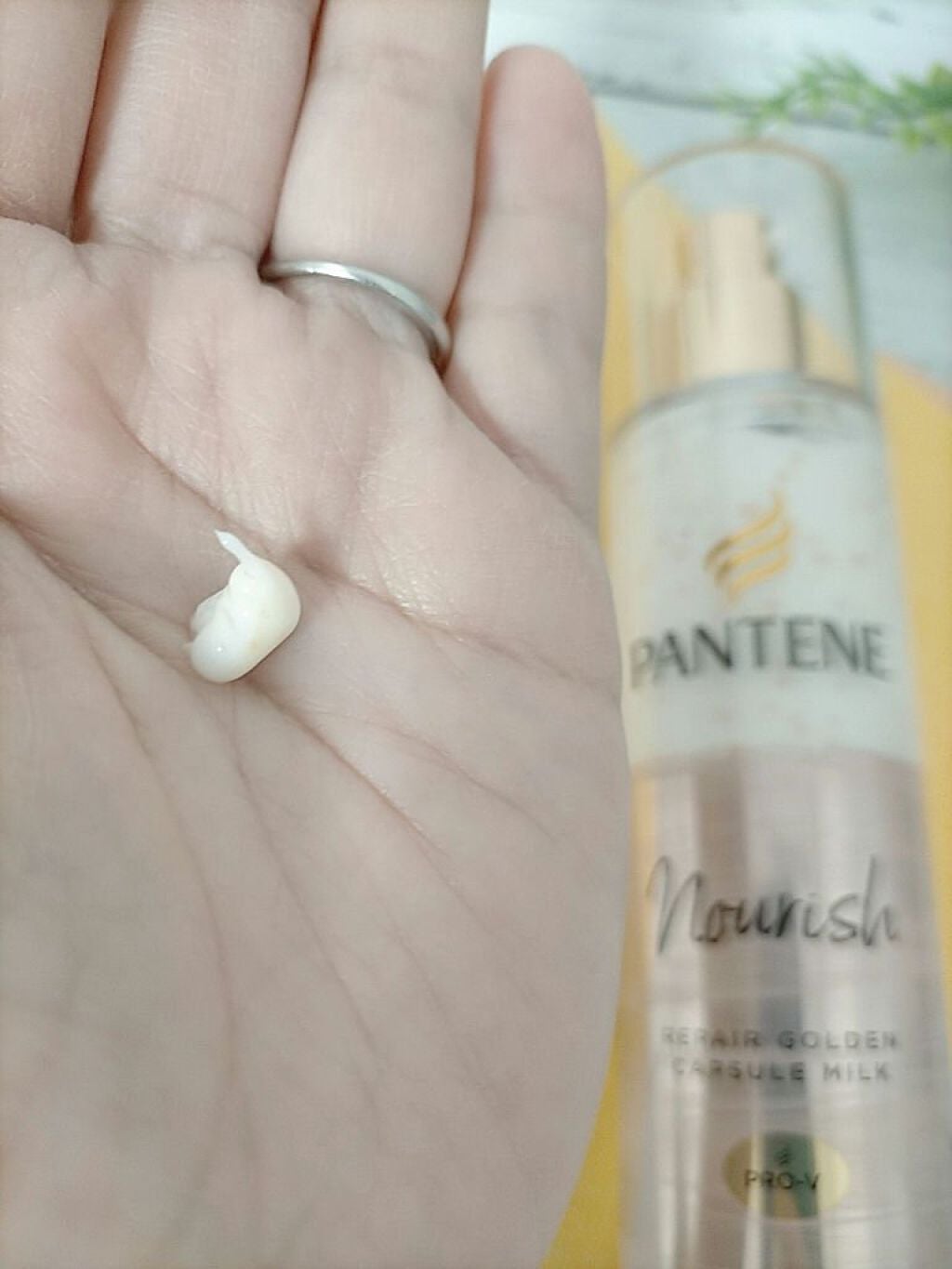 リペアー ゴールデン カプセル ミルク/パンテーン/ヘアミルクを使ったクチコミ(4枚目)