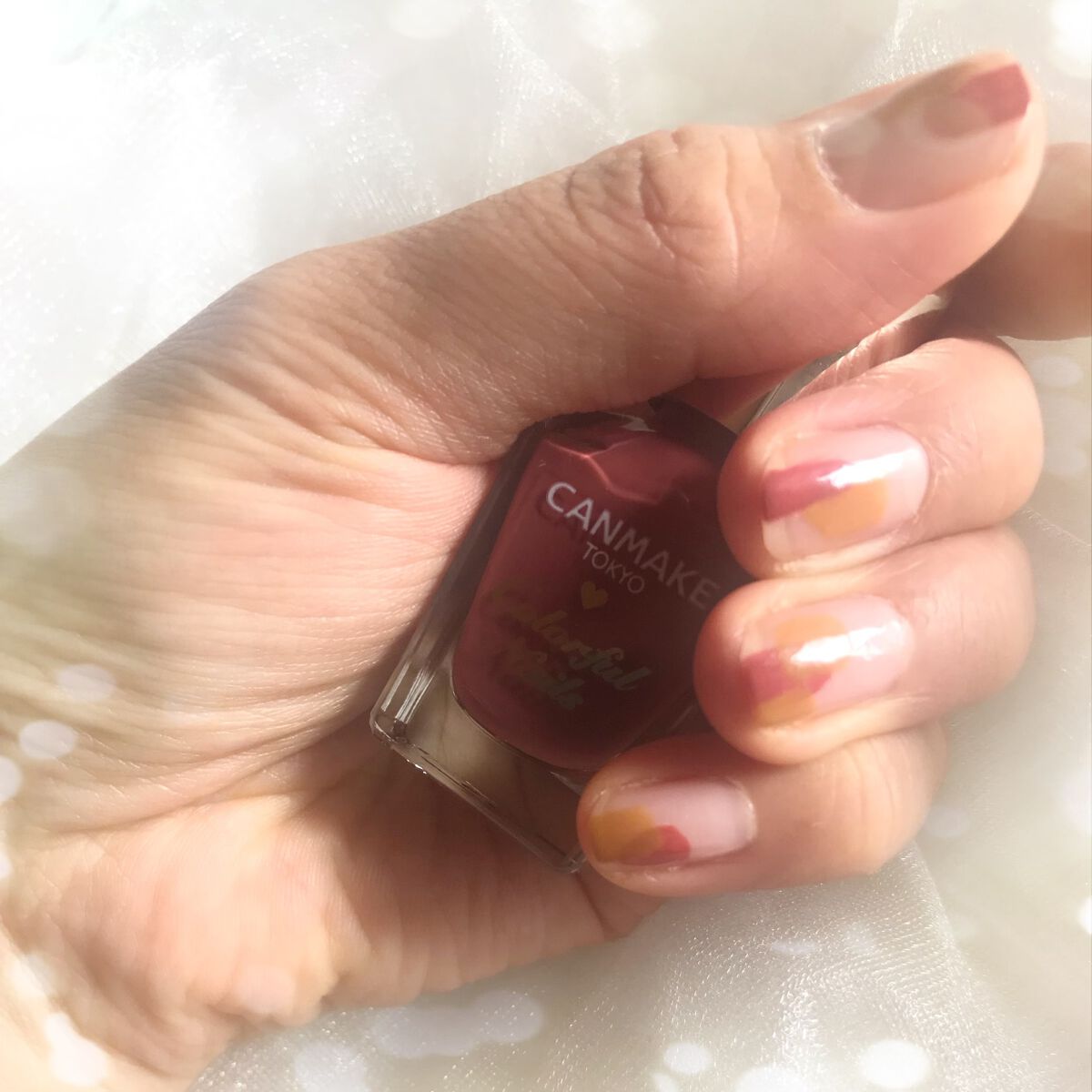 カラフルネイルズ/キャンメイク/マニキュアを使ったクチコミ(2枚目)