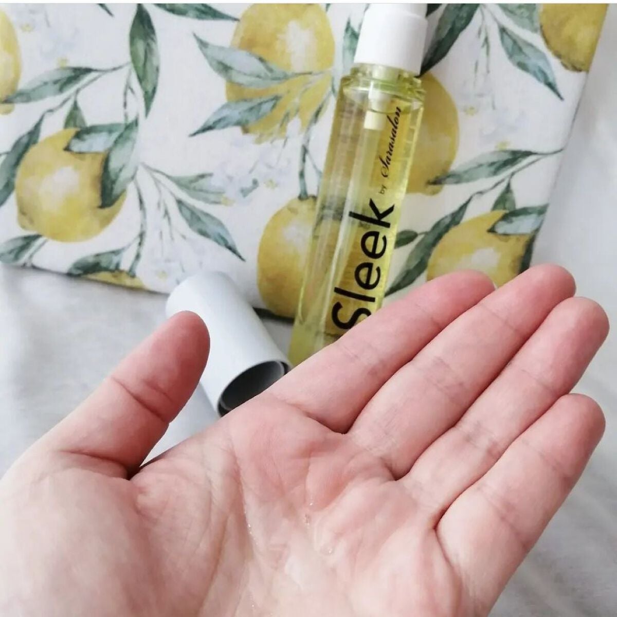 ナチュラルオイル /スリーク by サラサロン/ヘアオイルを使ったクチコミ(3枚目)