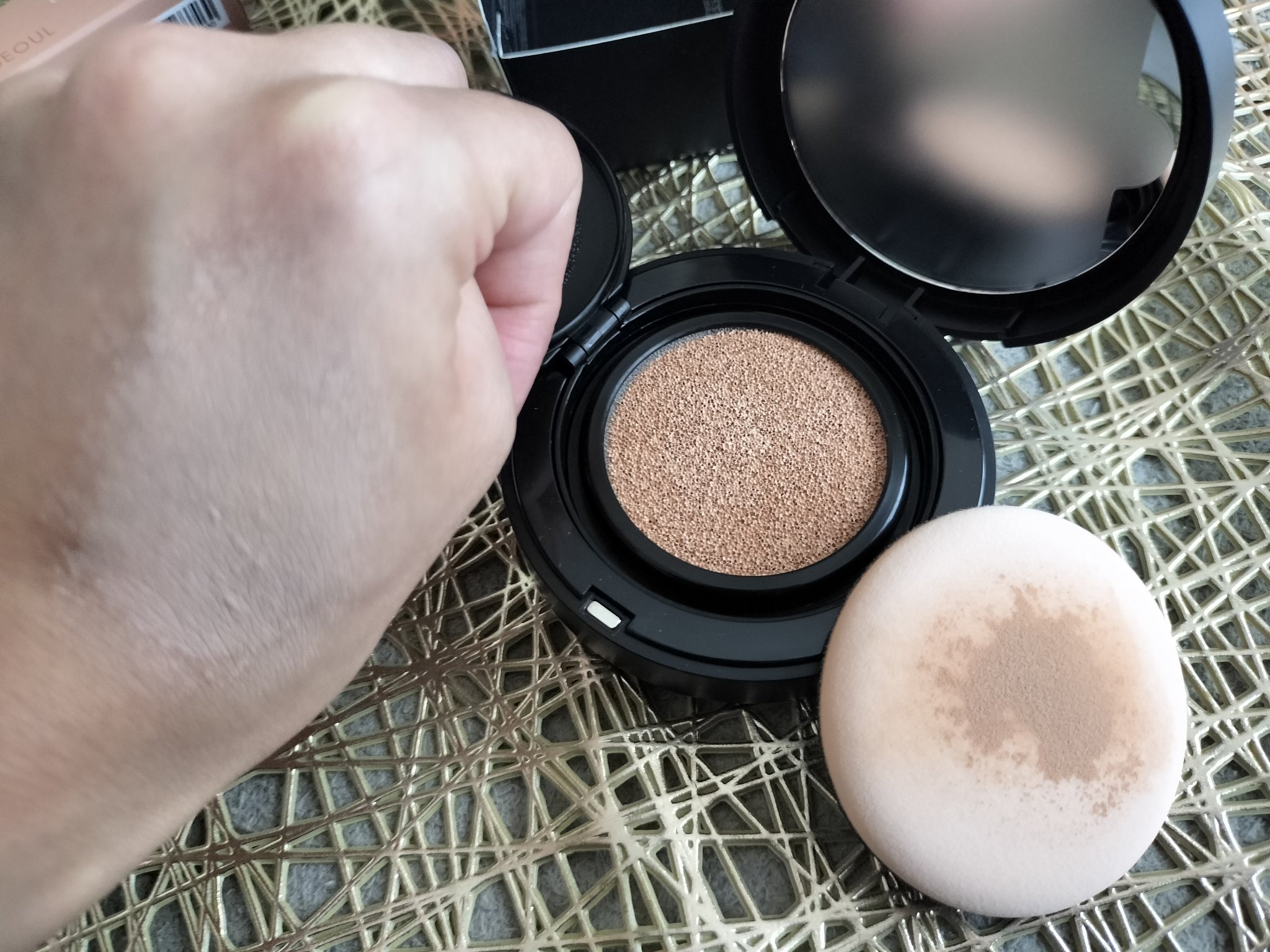 ジャビンドゥソウル ウインクファンデーションパクト/Javin De Seoul/クッションファンデーションを使ったクチコミ（3枚目）