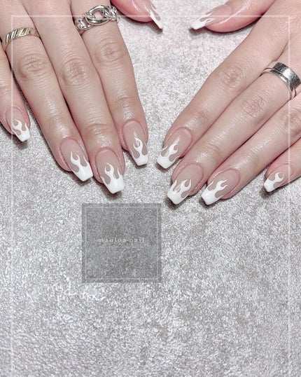 mauloa_nail on LIPS 「・ Firenails🔥🔥🔥・ネイルやり方動画fantistに..」(1枚目)