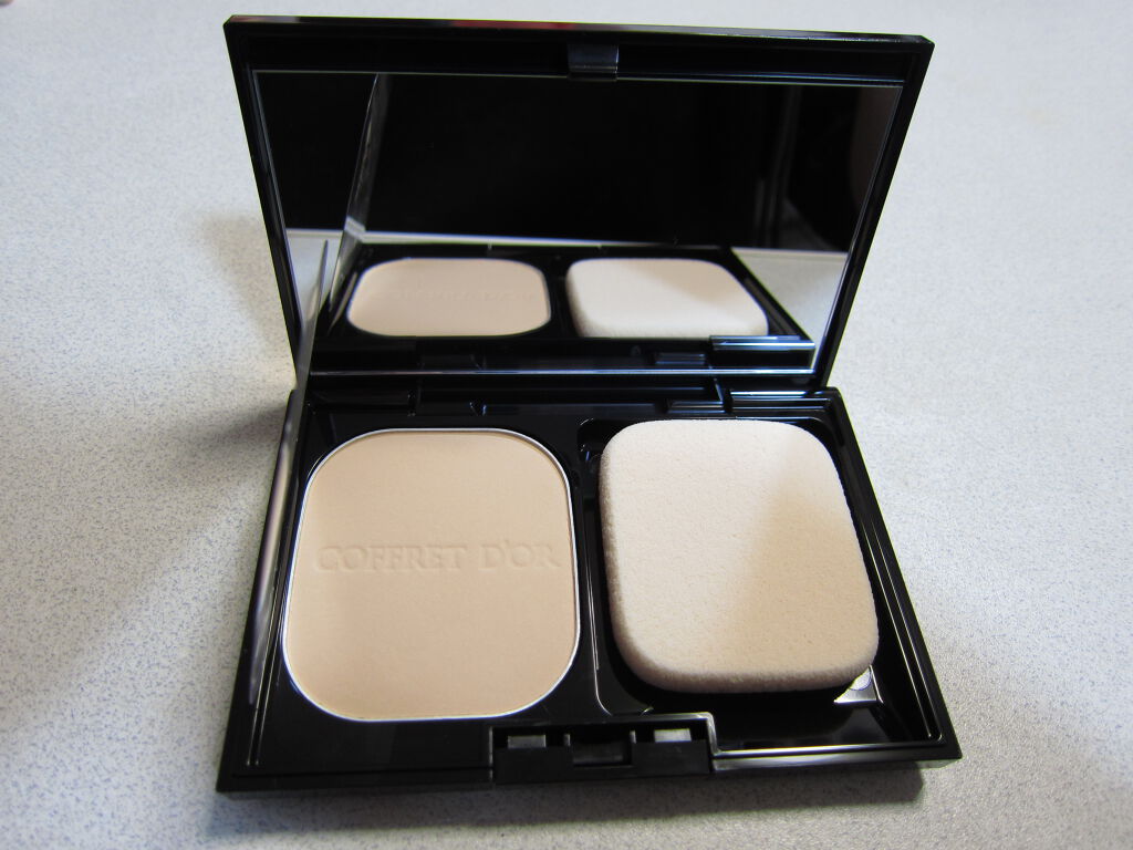 ヌーディカバー ロングキープパクトUV/コフレドール/パウダーファンデーションを使ったクチコミ（2枚目）