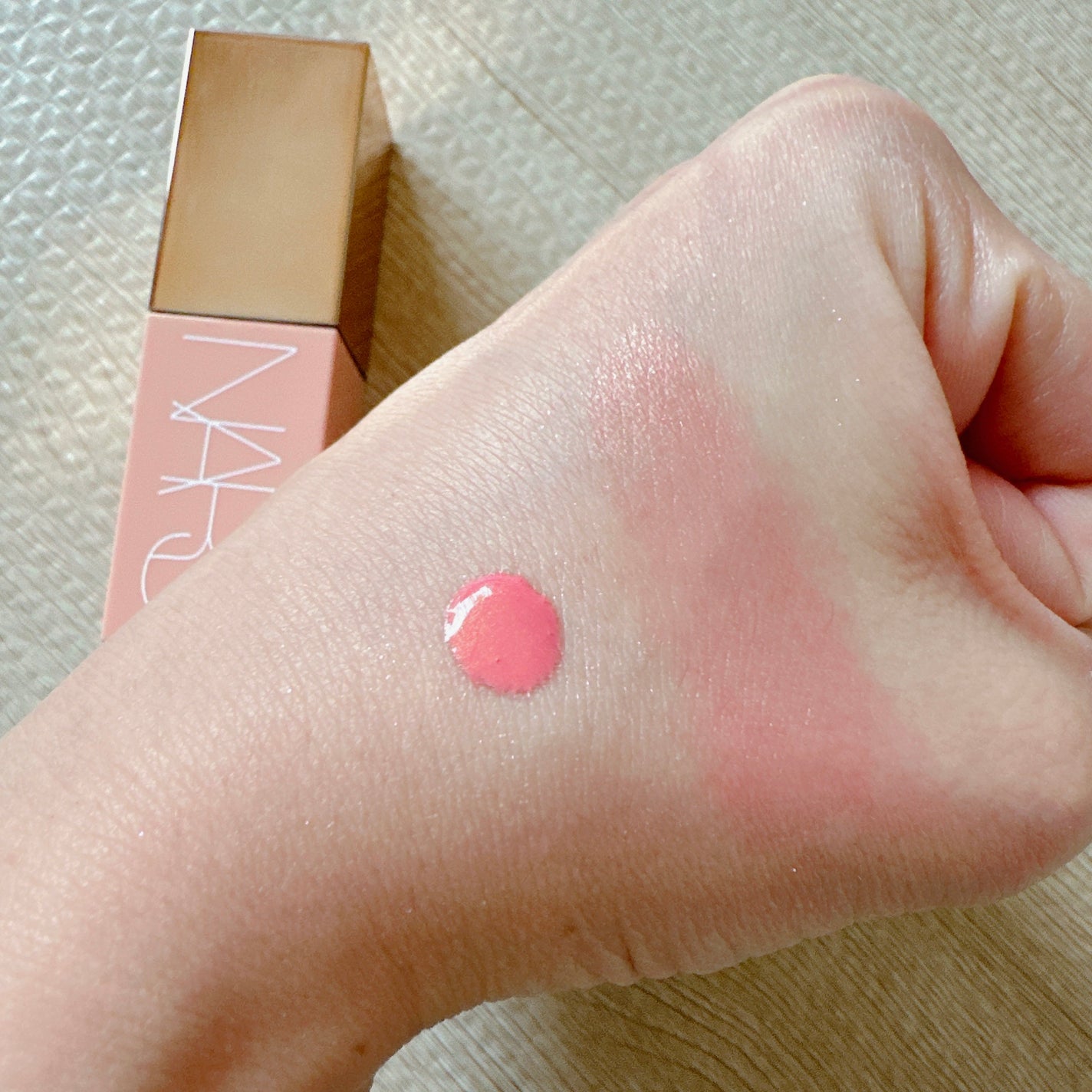 アフターグロー リキッドブラッシュ/NARS/リキッドチークを使ったクチコミ(3枚目)