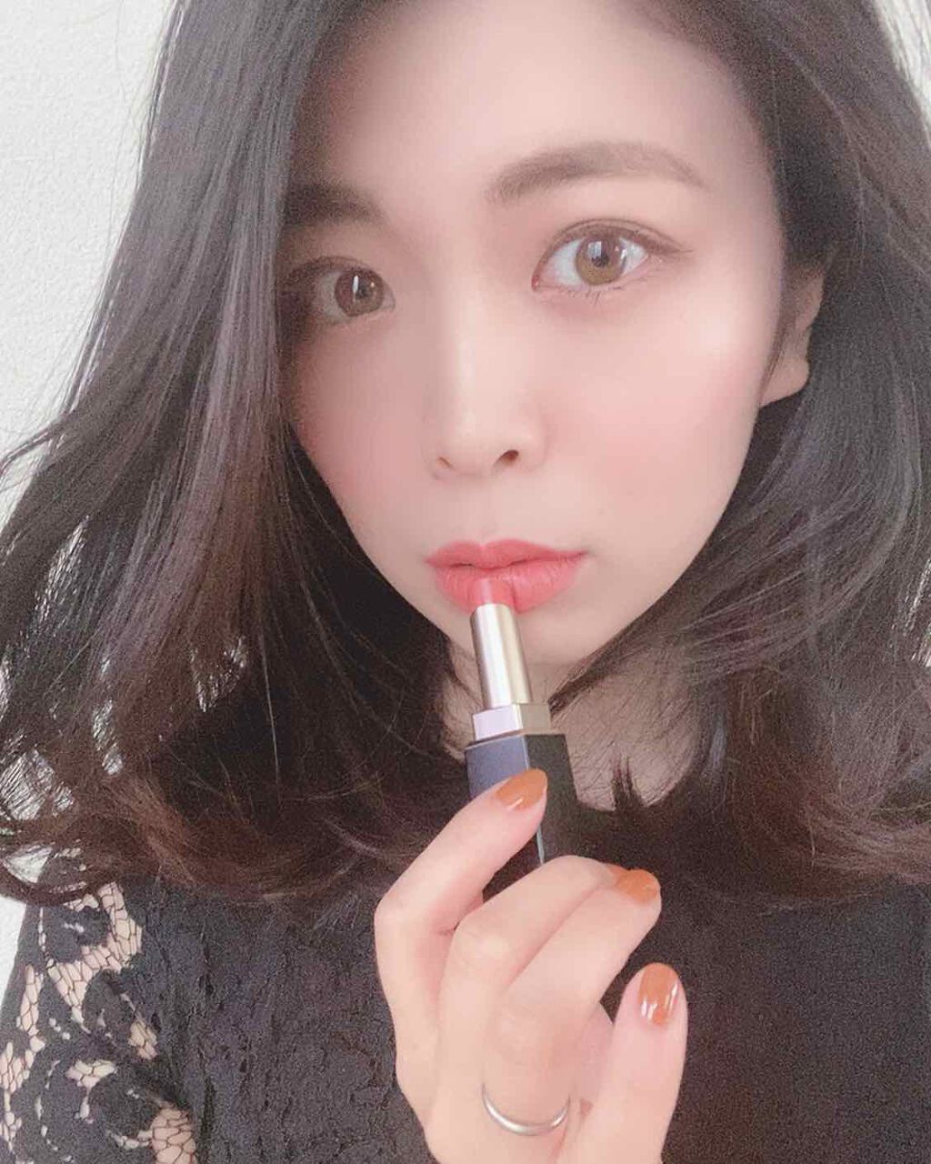 バイブラント リッチ リップスティック 02 中紅花 -NAKAKURENAI/SUQQU/口紅を使ったクチコミ（2枚目）