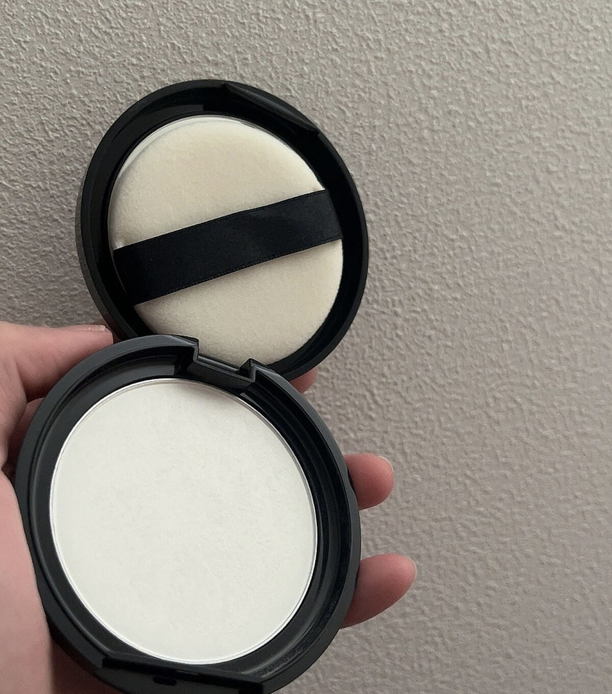 ムーンプレストブライトパウダー ケース/KATE/プレストパウダーを使ったクチコミ（3枚目）