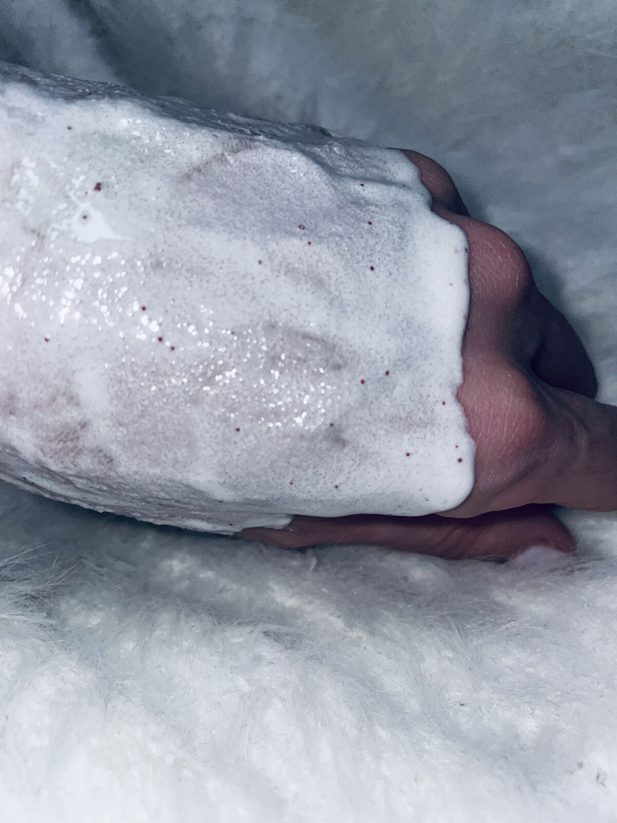 ダヴ ふわとろクリーミースクラブ ザクロ＆シアバター/ダヴ/ボディスクラブを使ったクチコミ（3枚目）