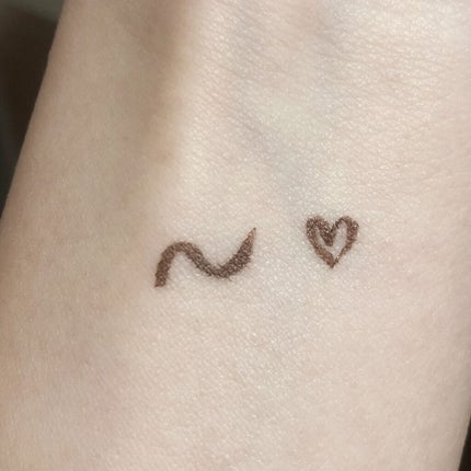 スキルレスライナー/LUMIURGLAS/リキッドアイライナーを使ったクチコミ(2枚目)