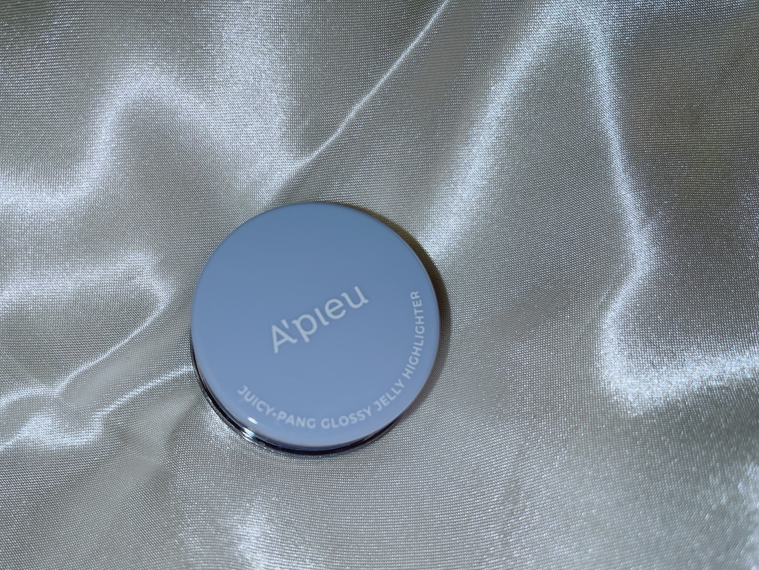 ジューシーパン グロッシージェリーハイライター 5 マーメイド/A’pieu/クリームハイライトを使ったクチコミ（1枚目）