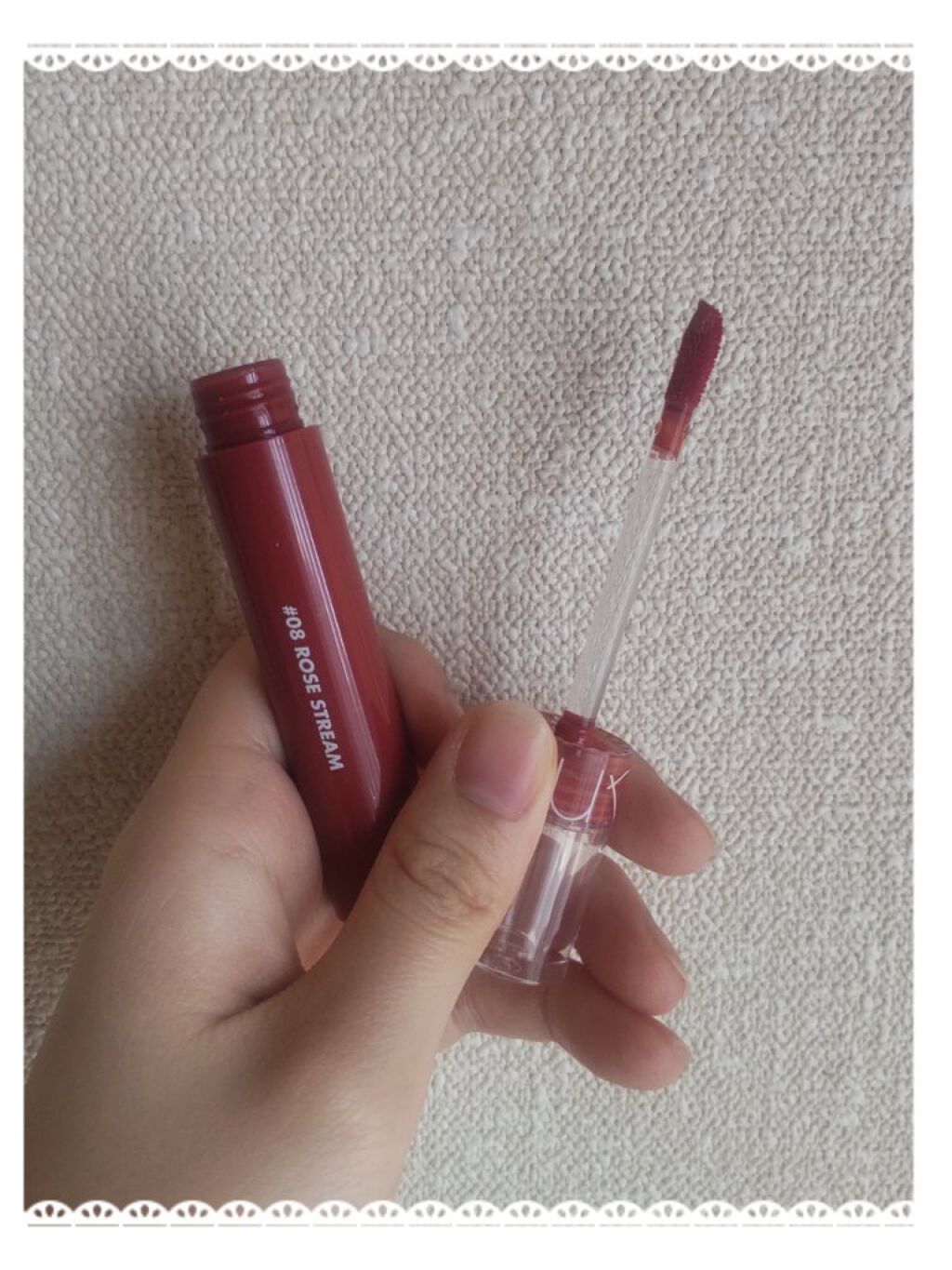グラスティングウォーターティント 08 ローズ ストリーム/rom&nd/リップティントを使ったクチコミ（3枚目）