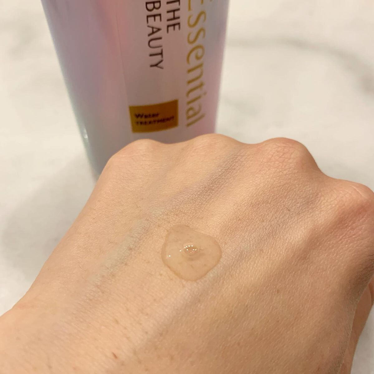 エッセンシャル プレミアム ウォータートリートメント EXスムース/エッセンシャル/アウトバストリートメントを使ったクチコミ（3枚目）