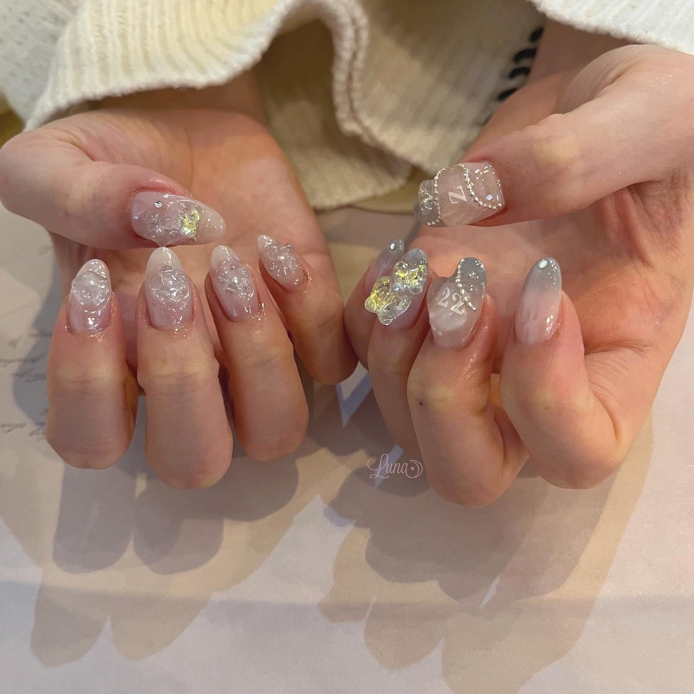 Iuna. Mizuki on LIPS 「.両手おそろいにしてくださいました🤍#nail#nailsta..」(2枚目)