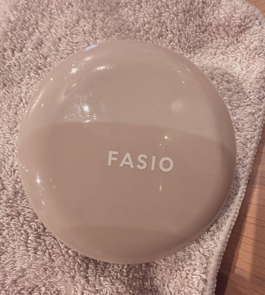 FASIOの(おしろい)エアリーステイ パウダーめちゃくちゃええぞー！！！！！！！！👳‍♂️👳‍♂️👳‍♂️👳‍♂️👳‍♂️👳‍♂️👳‍♂️👳‍♂️

ウォンジョンヨとエレガンス超えましたわしの中で👳‍♂️

そしてコスデコの下地と合わせるとよりきれいにヨレる！！！！ちょっとヨレても全然きれい！！！！！すごいの、、、、、、嬉しい、、、👳‍♂️ピンクベージュつこてる
涙袋もいけるの画像 その0