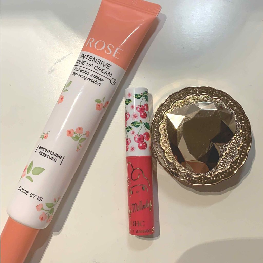 モイストピュアカラーリップ/ニベア/リップクリームを使ったクチコミ(1枚目)