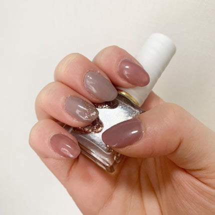 フローリックネイルラッカー/エレガンス クルーズ/マニキュアを使ったクチコミ(2枚目)