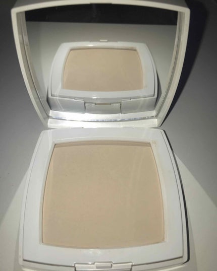 ル ブラン コンパクト ラディアンス/CHANEL/パウダーファンデーションを使ったクチコミ(2枚目)