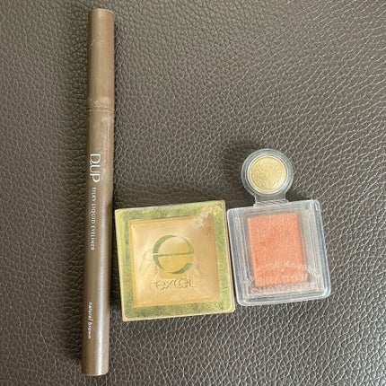 シャドーカスタマイズ/MAJOLICA MAJORCA/単色アイシャドウを使ったクチコミ(2枚目)