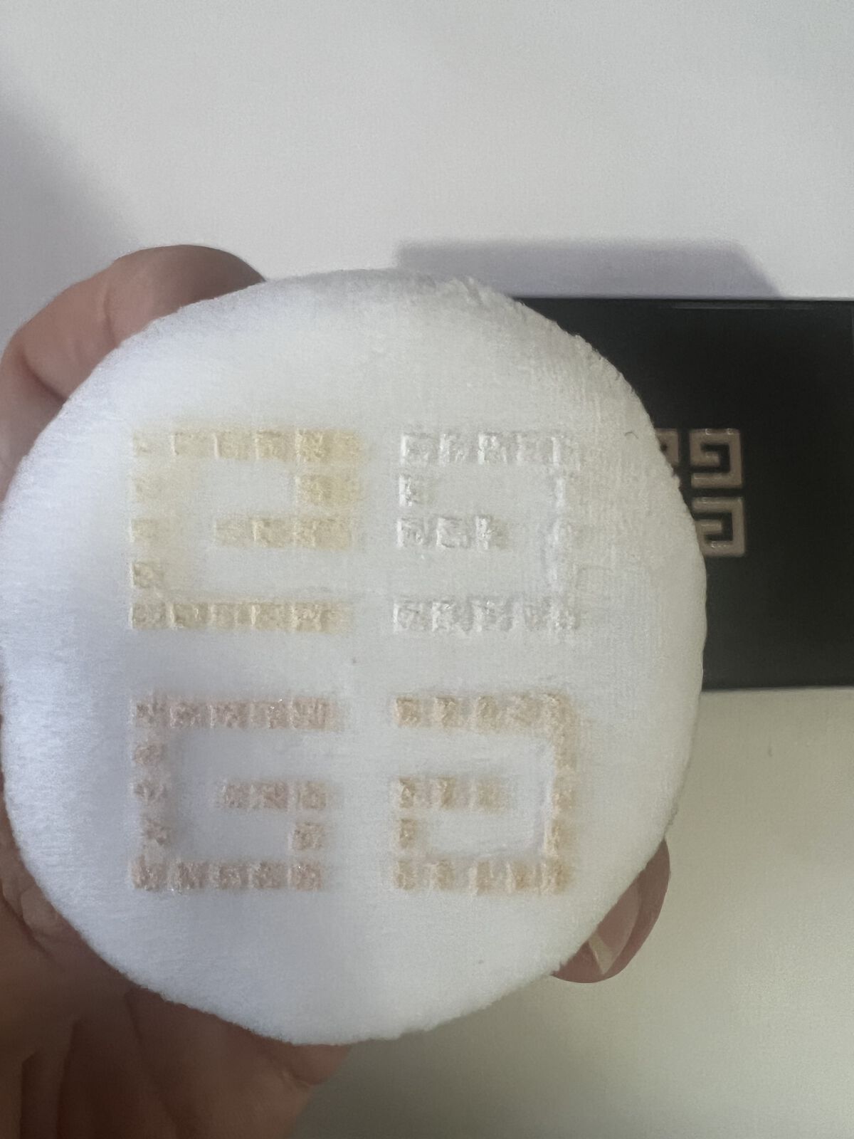 プリズム・リーブル No.2 ホワイト・サテン/GIVENCHY/ルースパウダーを使ったクチコミ（2枚目）