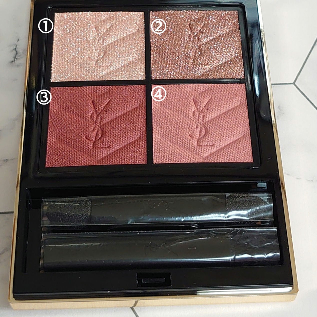 クチュール ミニ クラッチ/YVES SAINT LAURENT BEAUTE/アイシャドウパレットを使ったクチコミ(3枚目)