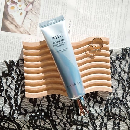 エッセンシャル リアル アイクリーム フォーフェイス/AHC/アイケア・アイクリームを使ったクチコミ(1枚目)