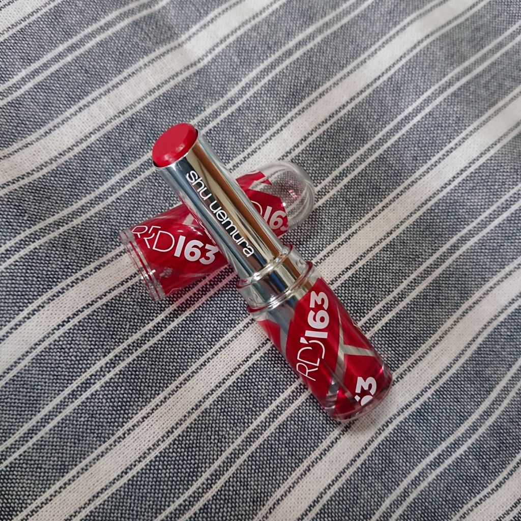 ルージュ アンリミテッド ラッカーシャイン/shu uemura/口紅を使ったクチコミ（2枚目）