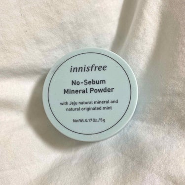 innisfree No-Sebum Mineral Powder

この商品に関しては、もうこれがないと生きていけないレベルです。
私は学校に行く時も必ずおでこと鼻周りにたっぷりつけて行ってます。
混