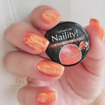 e_nails//フォロバ◎//ネイルとコスメ好きママ on LIPS 「70スパークリングオレンジを使用して利き手チェンジ👍🏻日焼けし..」(2枚目)