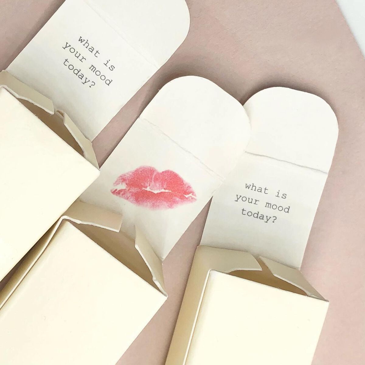 デイリームードマットリキッド/nuegray/リップグロスを使ったクチコミ(10枚目)