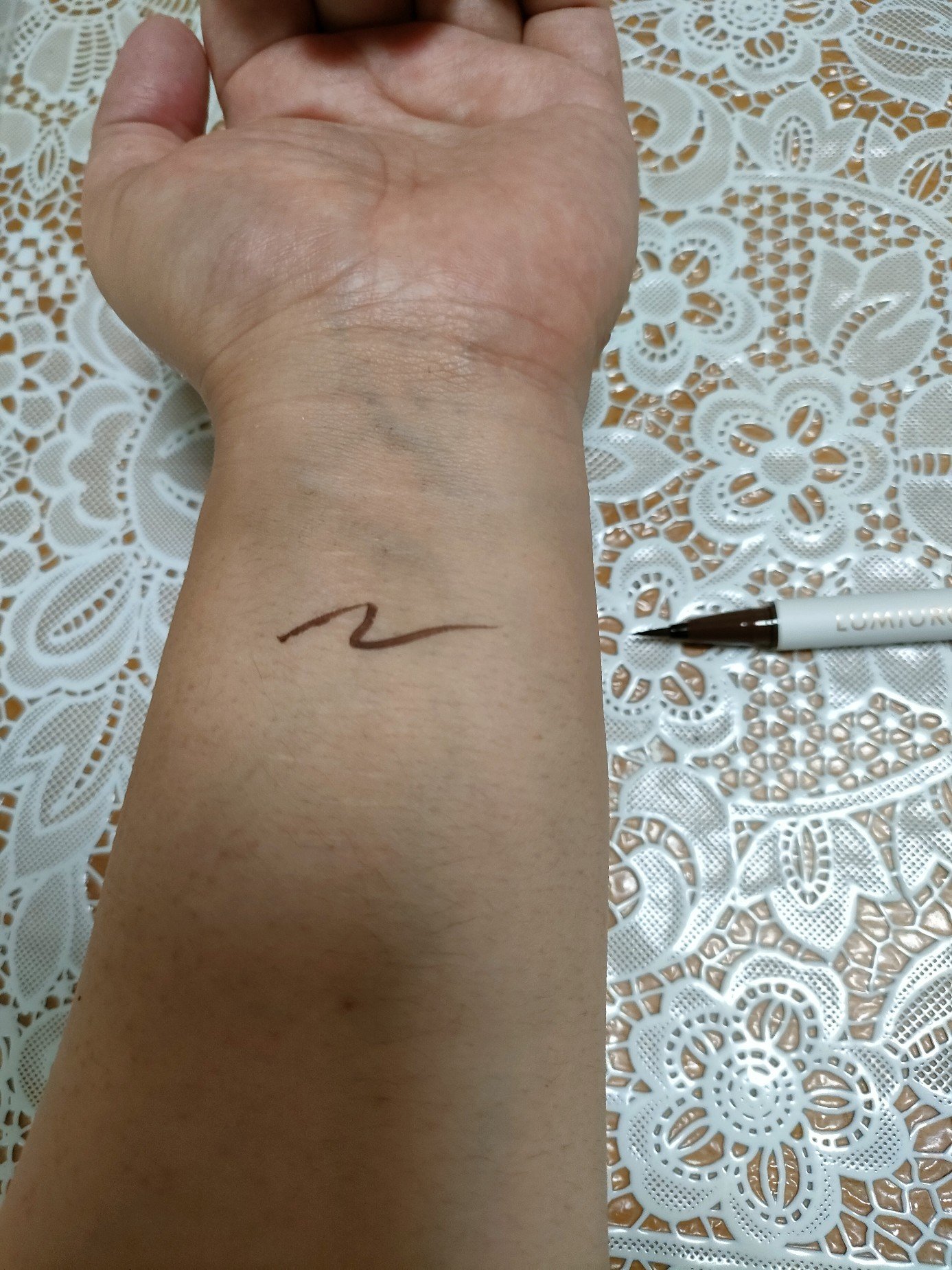 ベルベットライナー/LUMIURGLAS/リキッドアイライナーを使ったクチコミ（3枚目）