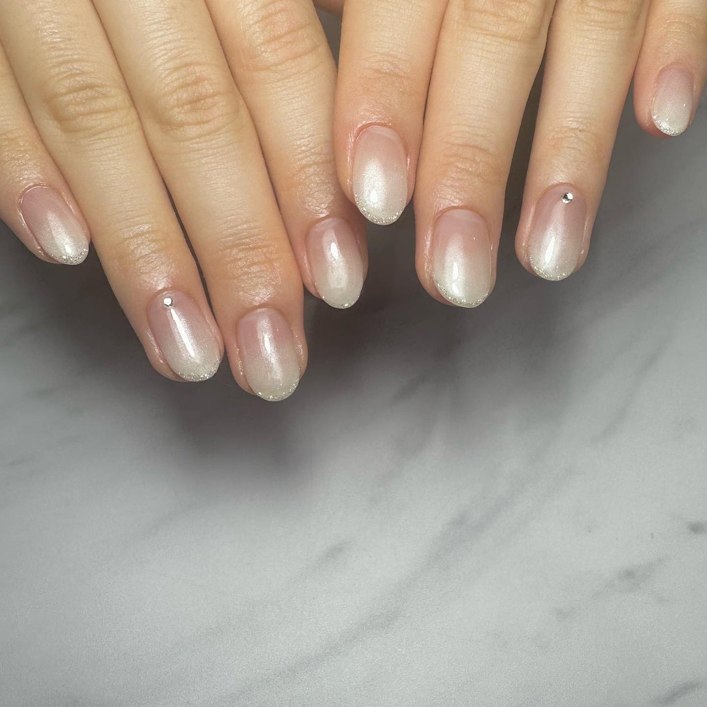 kanna on LIPS 「・・・ᴘᴇᴀʀʟᴡʜɪᴛᴇɢʀᴀᴅᴀᴛɪᴏɴ🤍🫧パールホワイ..」(3枚目)