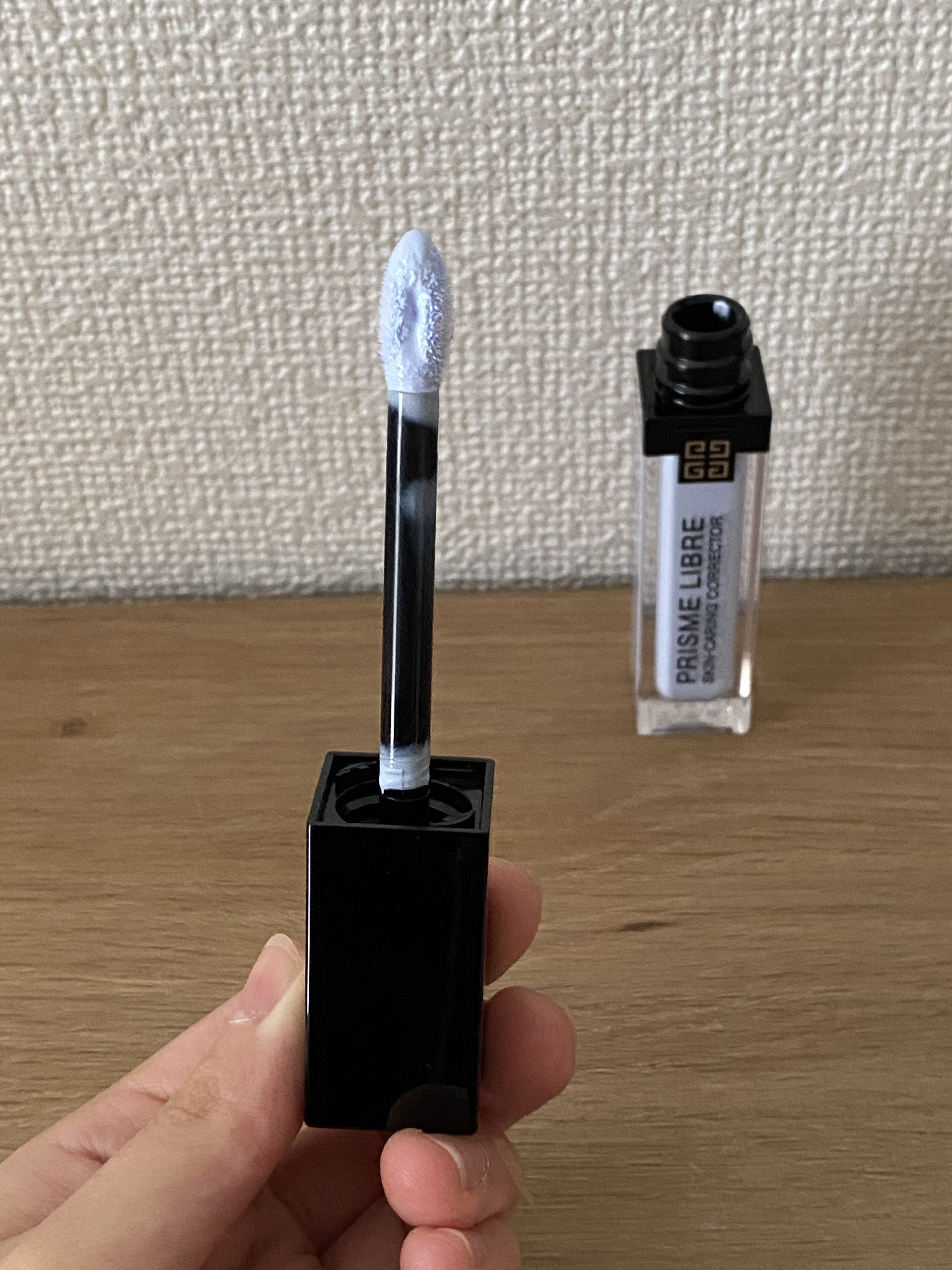 プリズム・リーブル・スキンケアリング・コレクター/GIVENCHY/化粧下地を使ったクチコミ（2枚目）