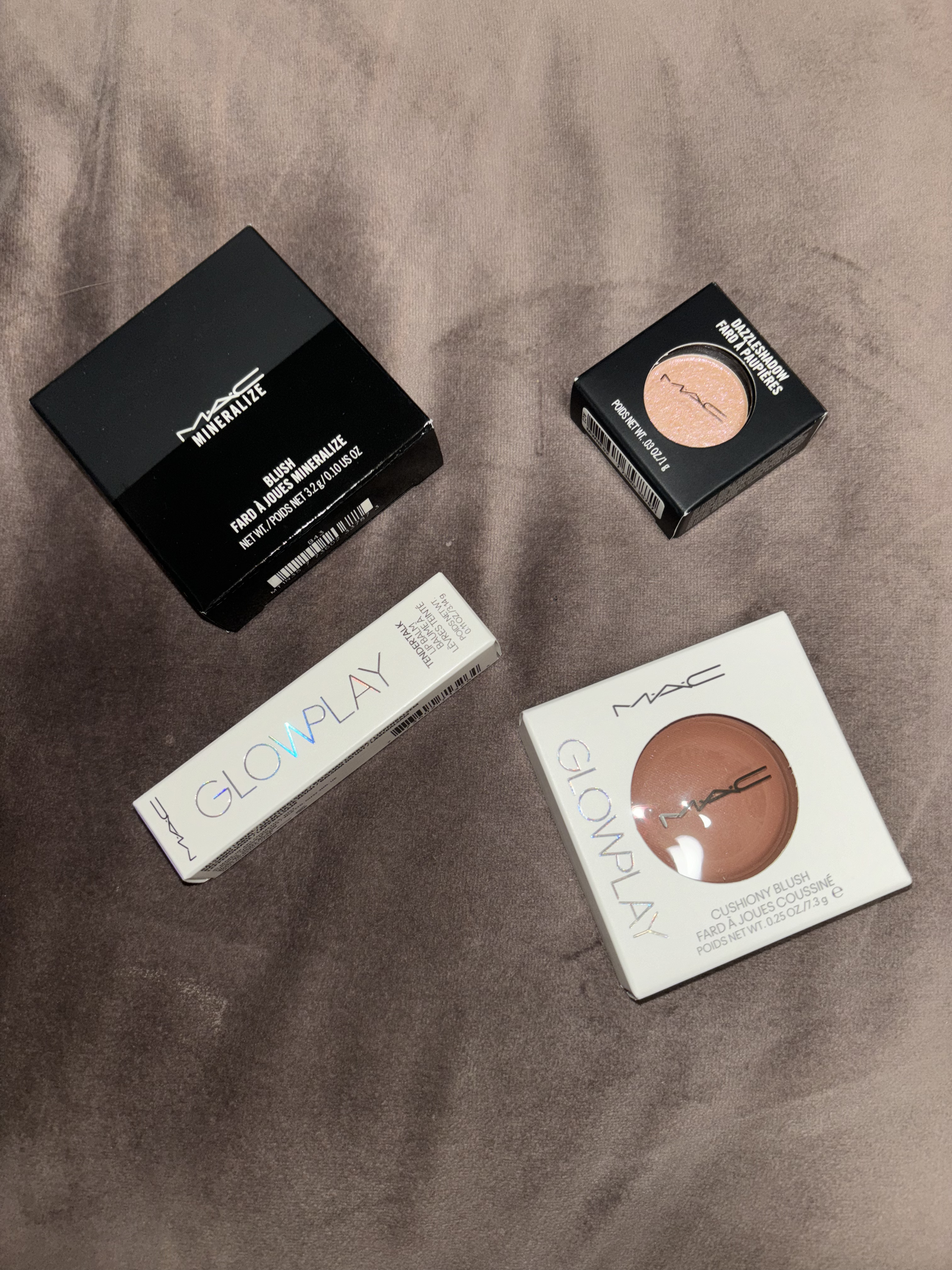 ダズルシャドウ/M・A・C/単色アイシャドウを使ったクチコミ（2枚目）