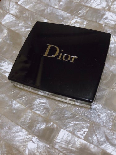 モノ クルール クチュール 633 コーラル ルック/Dior/パウダーアイシャドウを使ったクチコミ（3枚目）