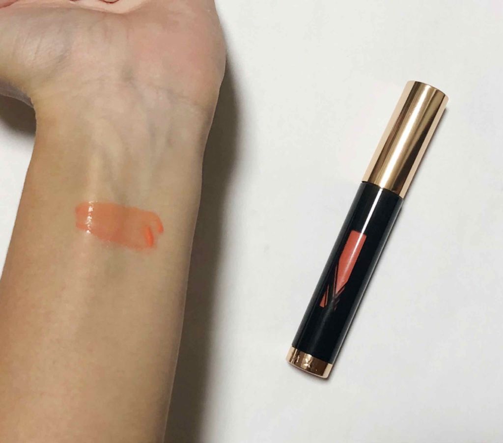 ルージュシュプリーム フルイドグロッシー/VDL/口紅を使ったクチコミ（2枚目）