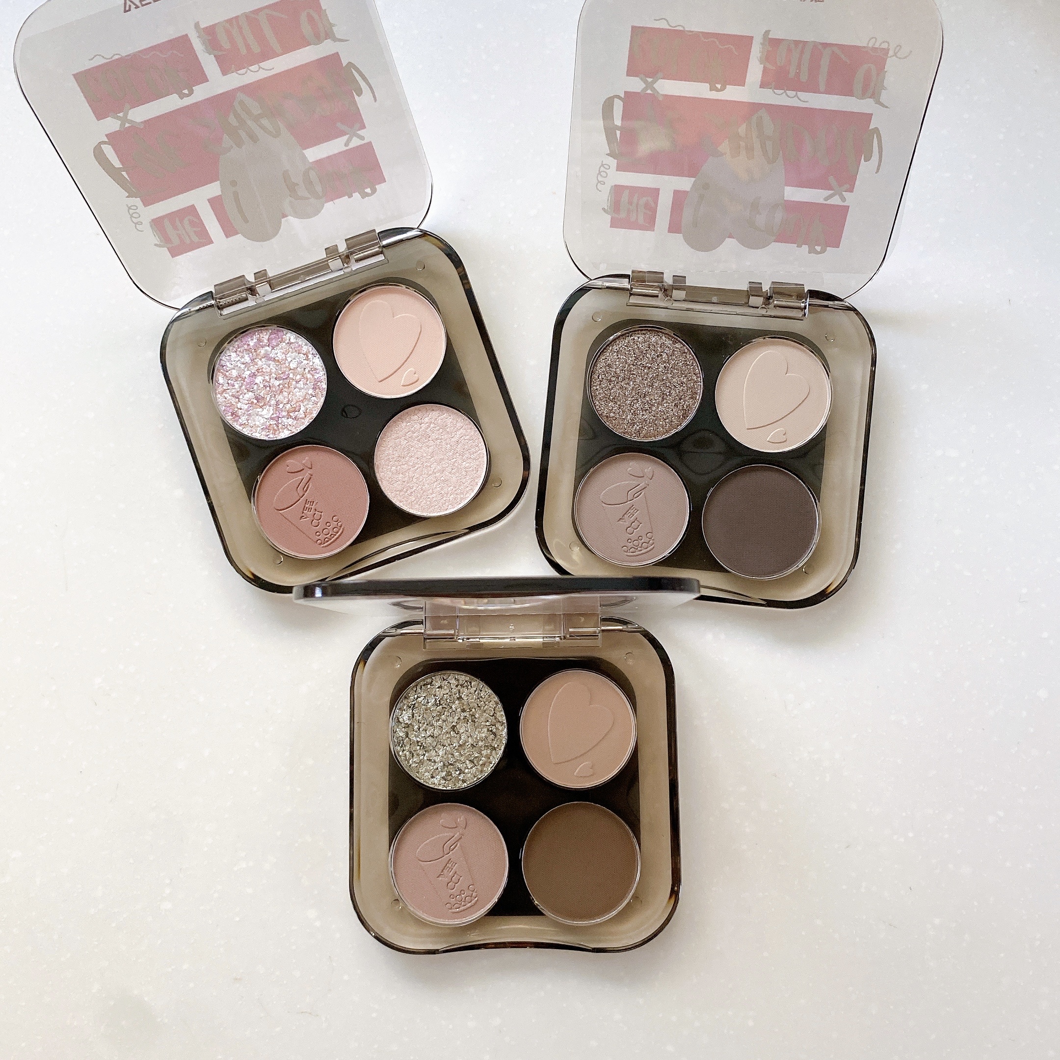 スカーレットハートシリーズ4色アイシャドウ/VEECCI/アイシャドウパレットを使ったクチコミ（1枚目）