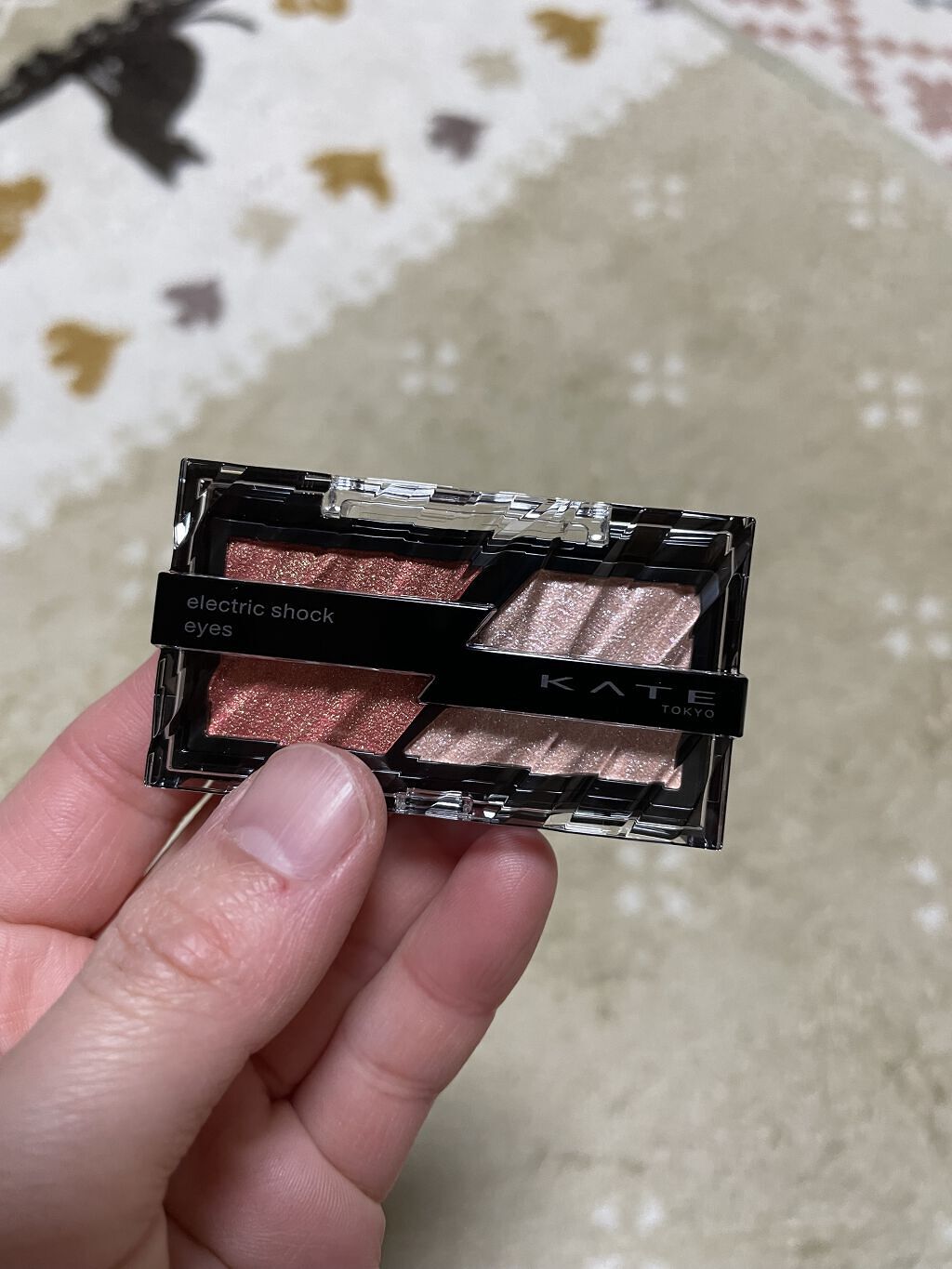 エレクトリックショックアイズ /KATE/アイシャドウパレットを使ったクチコミ（2枚目）