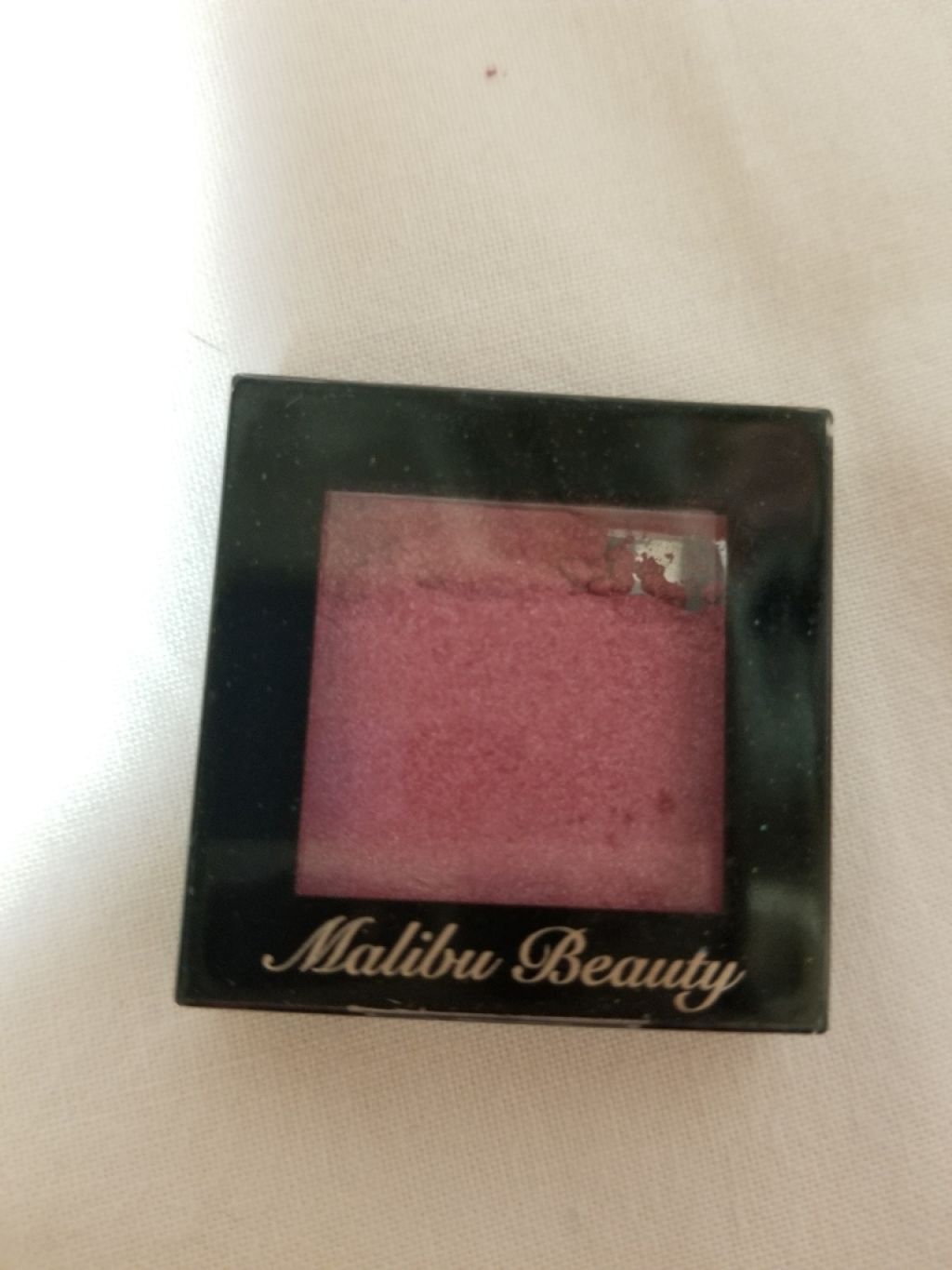 シングルアイシャドウ/マリブビューティー/単色アイシャドウを使ったクチコミ（1枚目）