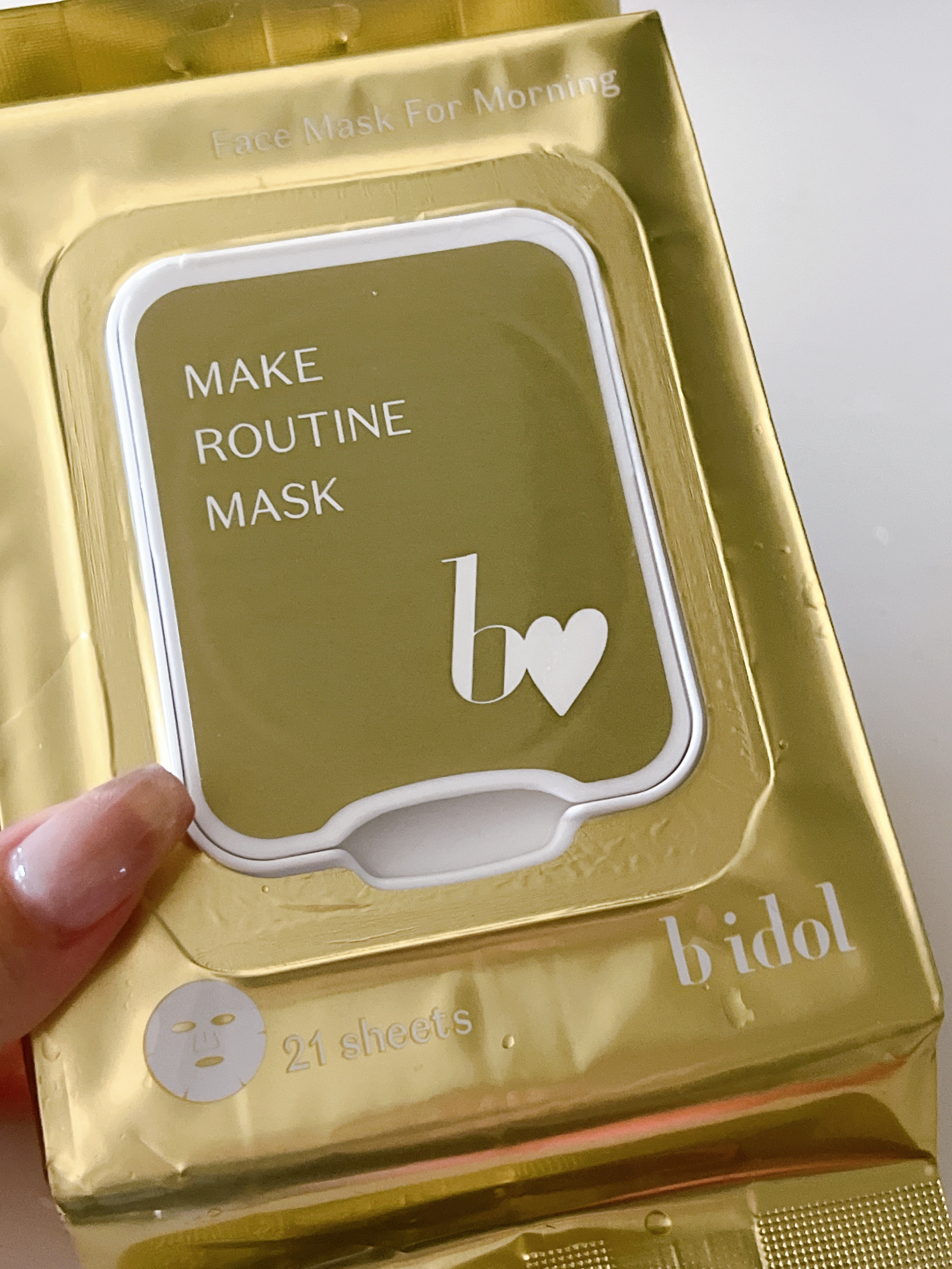 b idol メイクルーティンマスクRのクチコミ「メイク前パックはこれ🤍

✼••┈┈••✼••┈┈••✼••┈┈••✼••┈┈••✼

b i.....」（2枚目）