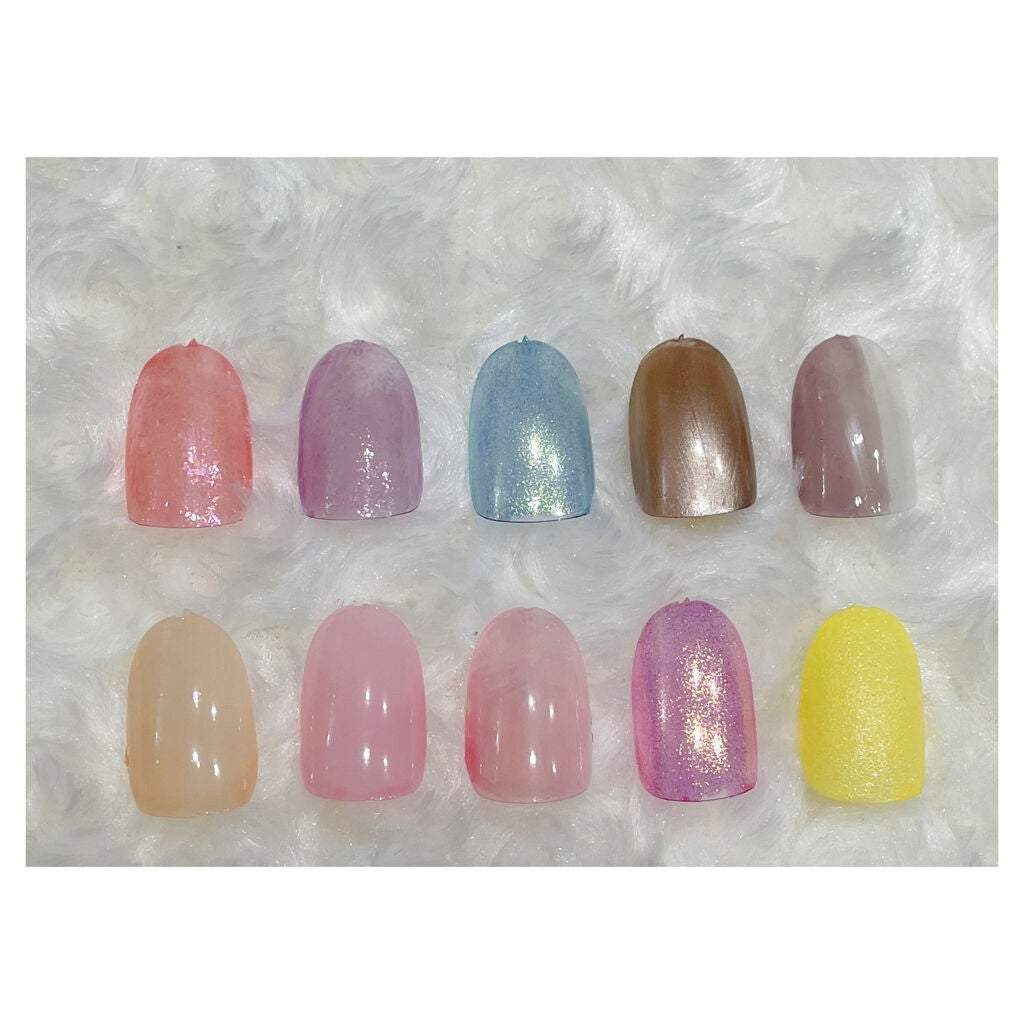 フレンドネイル(リニューアル品) /DAISO/マニキュアを使ったクチコミ(4枚目)