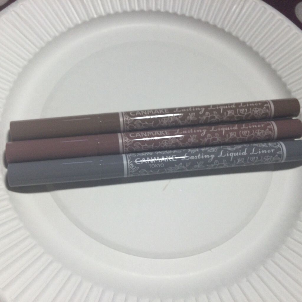 シャドーカスタマイズ/MAJOLICA MAJORCA/単色アイシャドウを使ったクチコミ（3枚目）