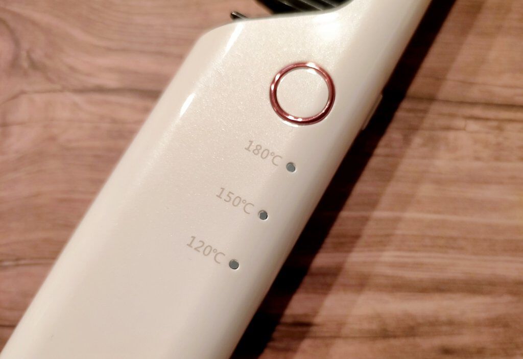 Cordless ブラシアイロン/LAVIEL/ヒートブラシを使ったクチコミ（3枚目）