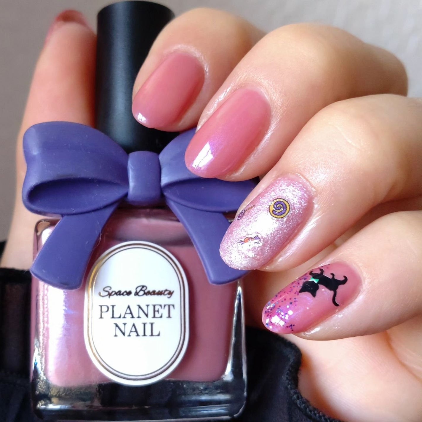 ミルクティ on LIPS 「✴✴#ピンクハロウィンネイル🍭🍬✨✴#PLANETNAIL(@..」(1枚目)