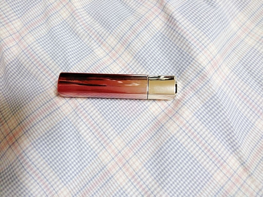 ユイルカレス/ロレアル パリ/リップグロスを使ったクチコミ(1枚目)