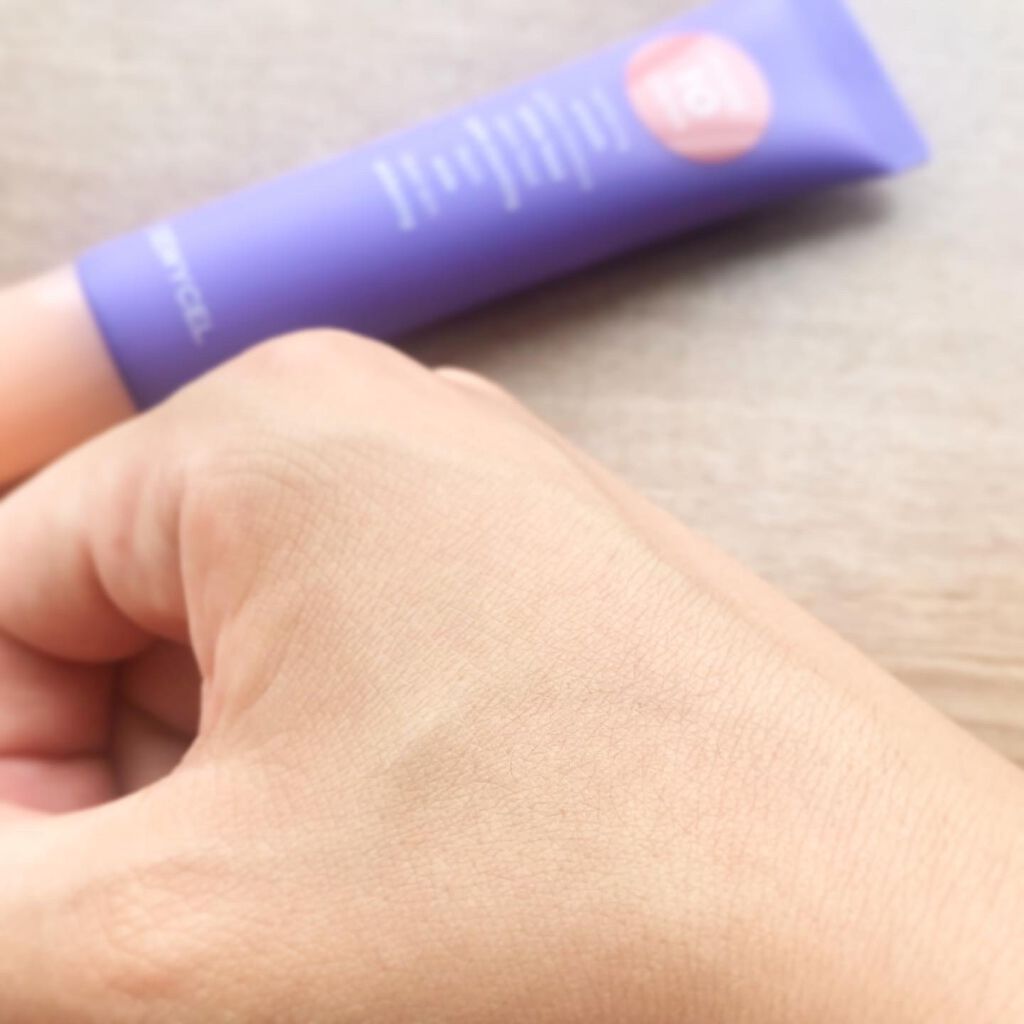 ポアーテンクリーム/DEWYCEL/化粧下地を使ったクチコミ(3枚目)