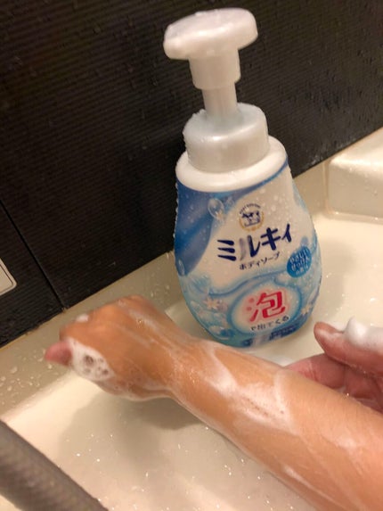 泡で出てくる ミルキィボディソープ やさしいせっけんの香り/ミルキィ/ボディソープを使ったクチコミ(7枚目)